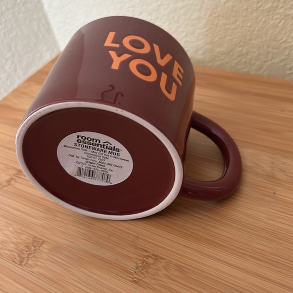 “Love you” Room Essentials Maroon Mug and Heart Bag - Picture 6 of 8
